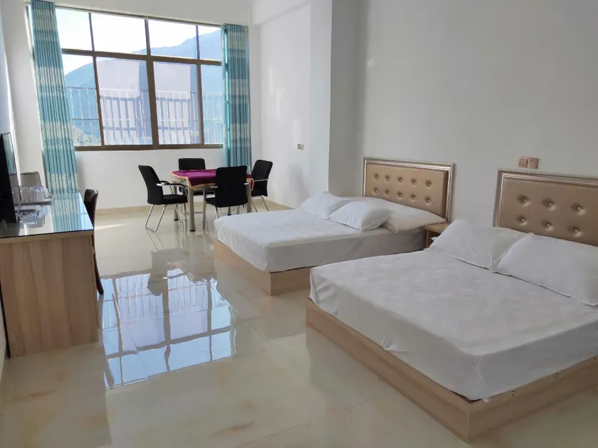 Yunchuan Business Hotel - Image 1