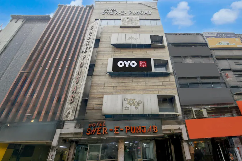 Hotel O by OYO Shere E Punjab - Image 1