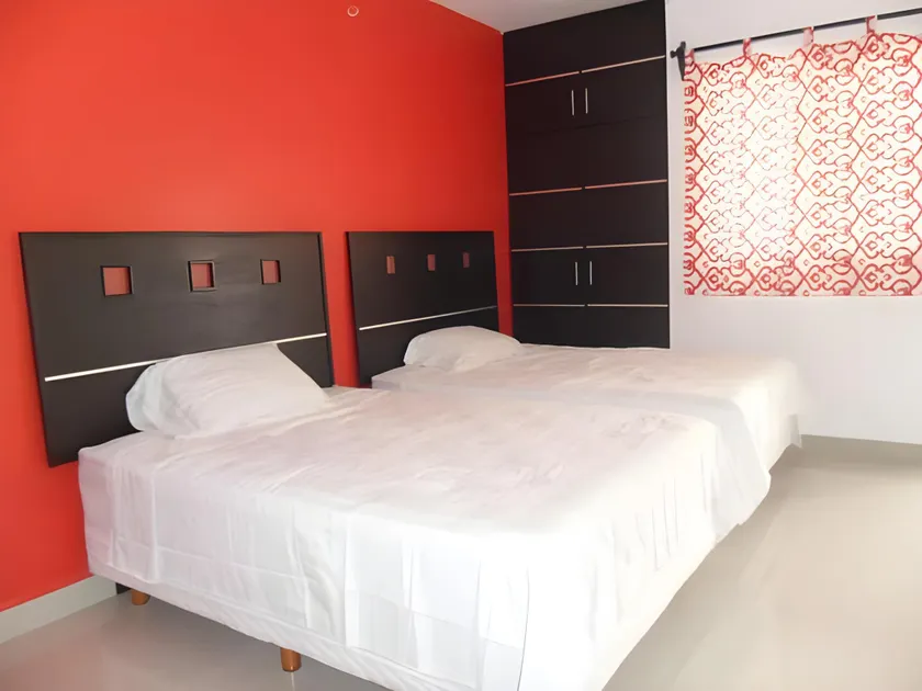 Hotel Avila - Image 1