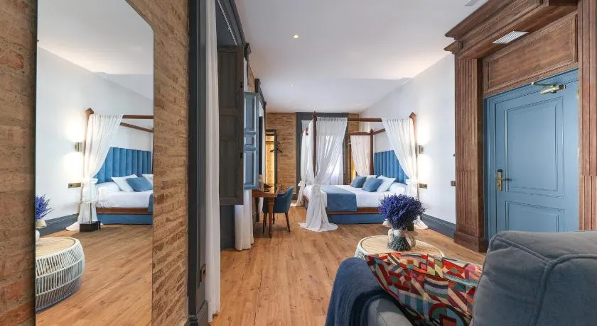 La Casa Azul Boutique Hotel - Image 1