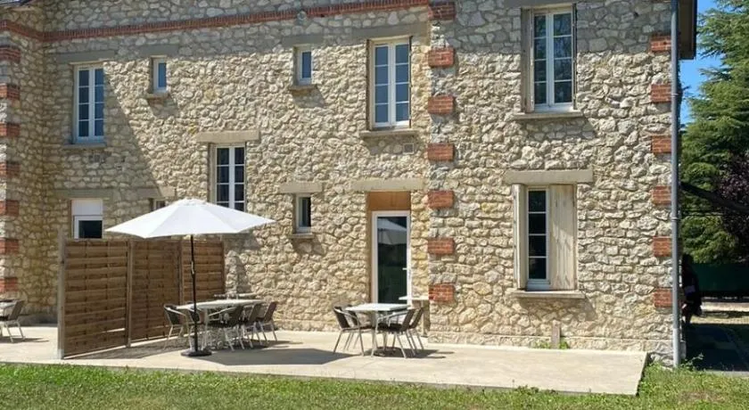 Manoir en Pierre Chartres - Image 1