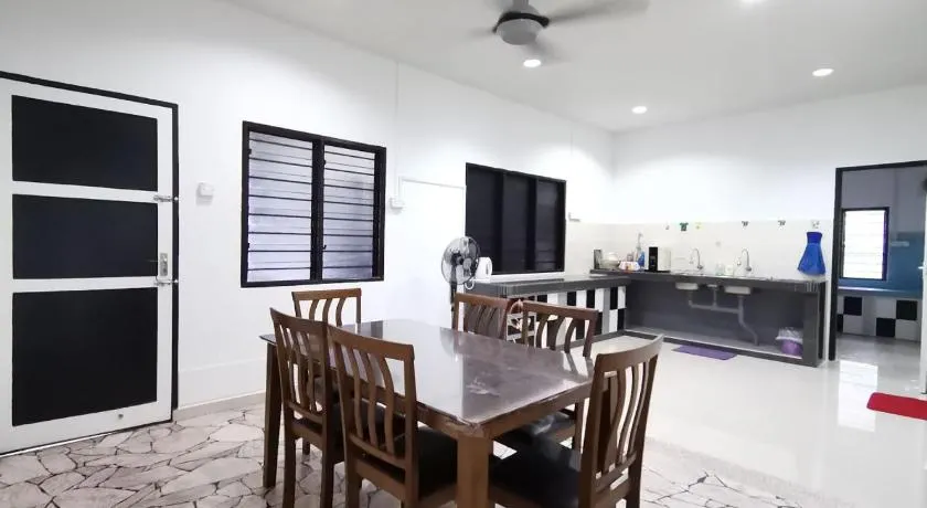 SingLeisure Holiday House - Image 1