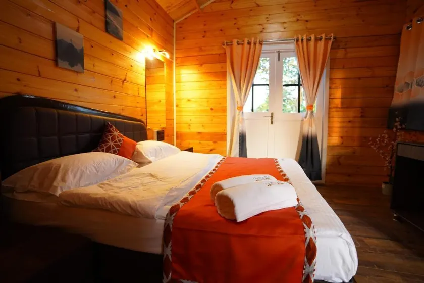 Coastal Bay Inn Resort - Image 1
