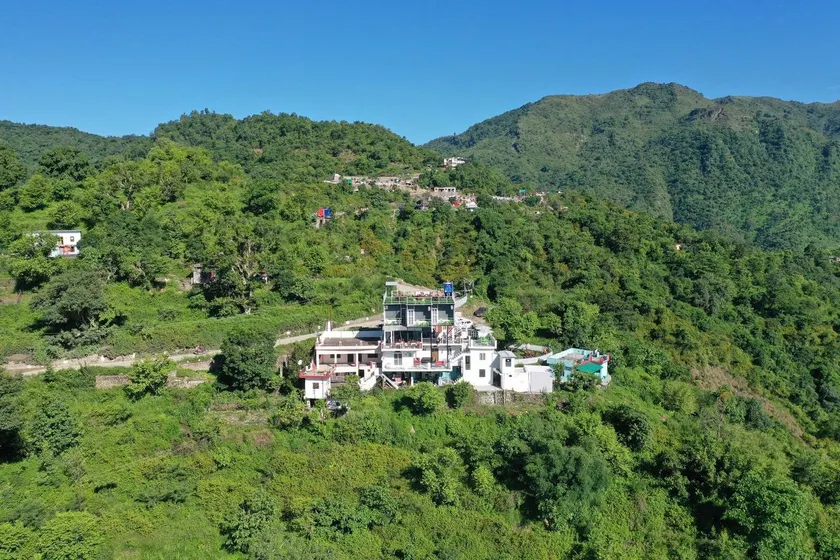 The Yakshaa Neelkanth - Image 1