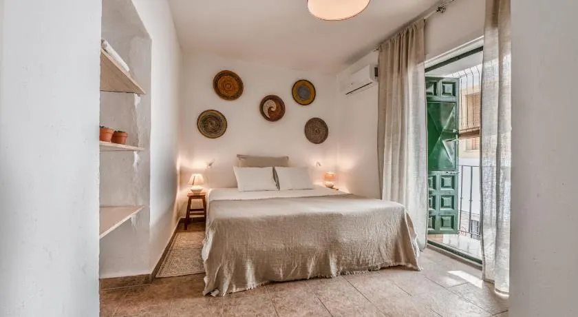 Encanto Guesthouse - Image 1