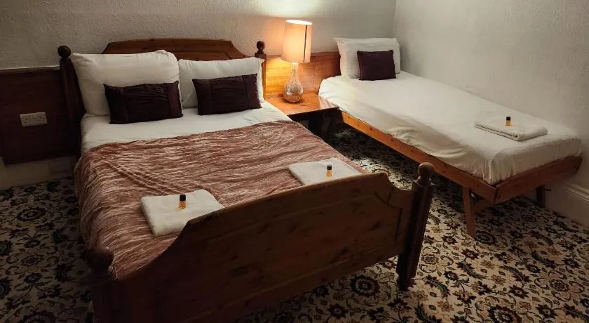 LSO GUEST HOUSE  - Image 1