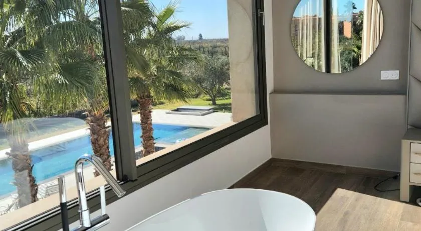 Villa Atlas swimming pool in a résidence with wake board activity - Image 1