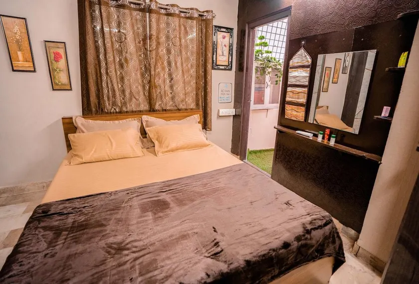 1BHK Apartment Near Nexus Mall – Movie Night, WiFi - Image 1