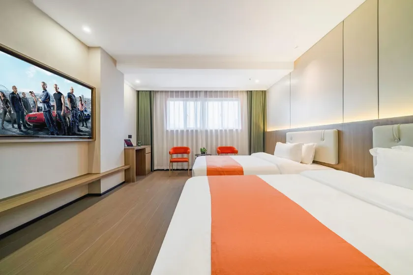Taizhou Chaoran Pavilion Hotel - Image 1