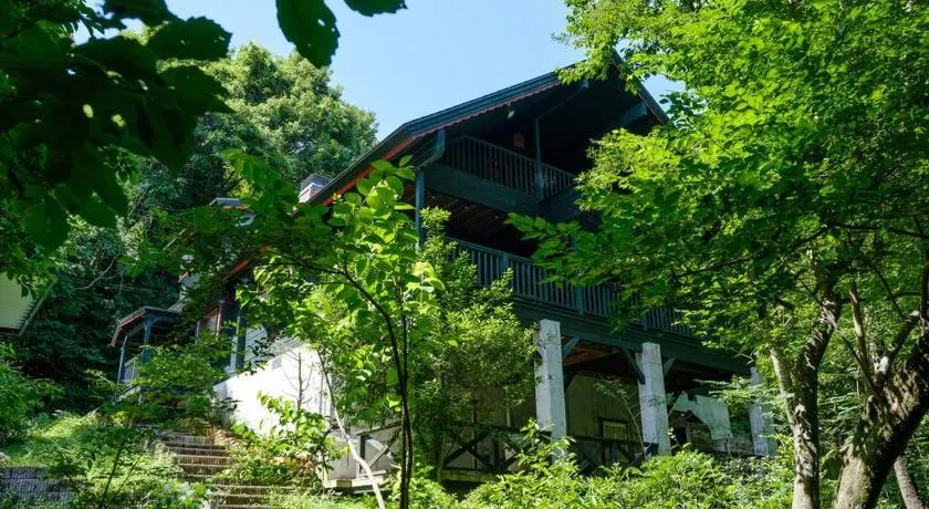 Yuki-no Hana Sansou - Image 1