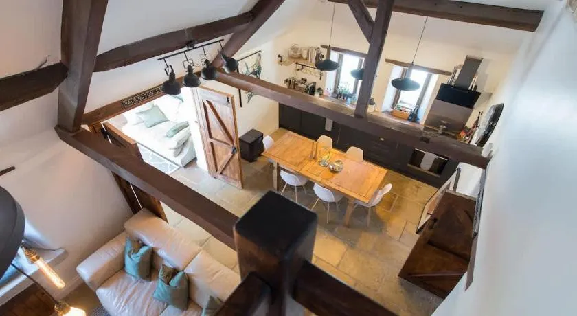 Idyllic Barn - Cotswold Hideaway Stunning Village - Image 1