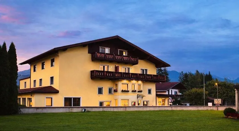 Hotel Lainbach in Wängle - Image 1
