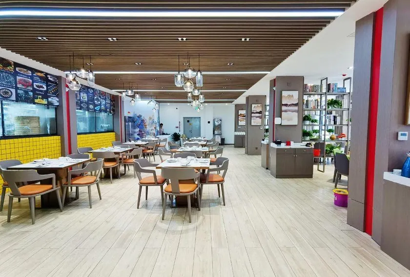 Yihe Boutique Hotel - Image 1