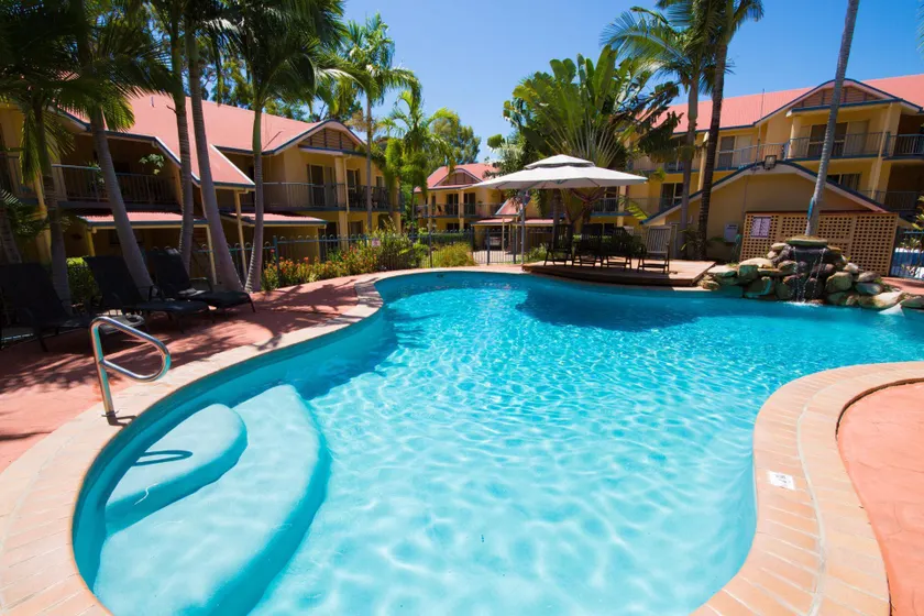 Beach Court - Airlie Beach - Image 1