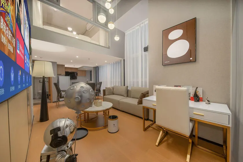Four Seasons Executive Apartments (Vanke Plaza · Jixiang Metro Station Branch) - Image 1