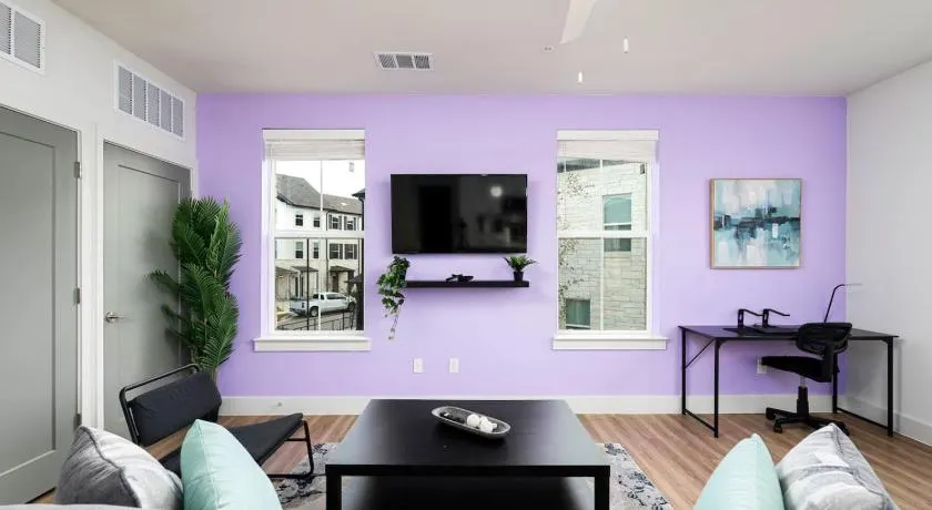 Luxurious 1BR Gem Steps from the Action - Image 1