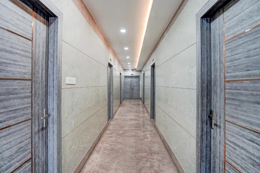 Hotel O Fort Inn - Image 1