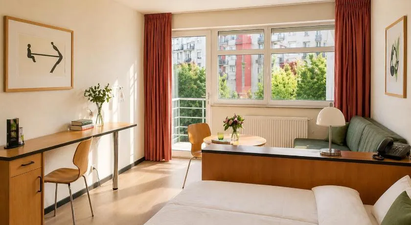 Hotel Am Weberplatz - Image 1