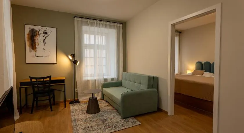 Apartments Latran 98 by LH - Image 1