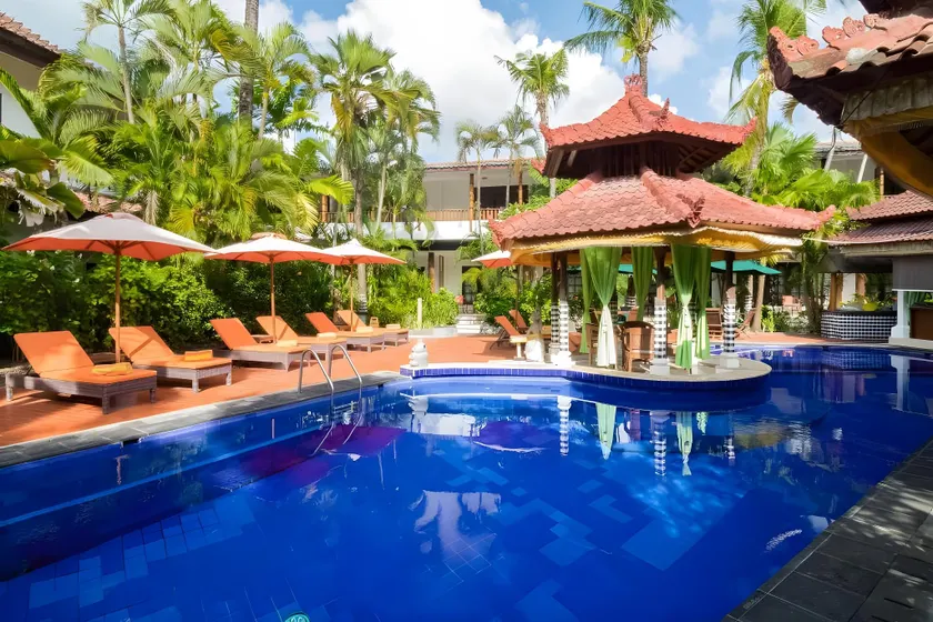 Sarinande Hotel - Image 1