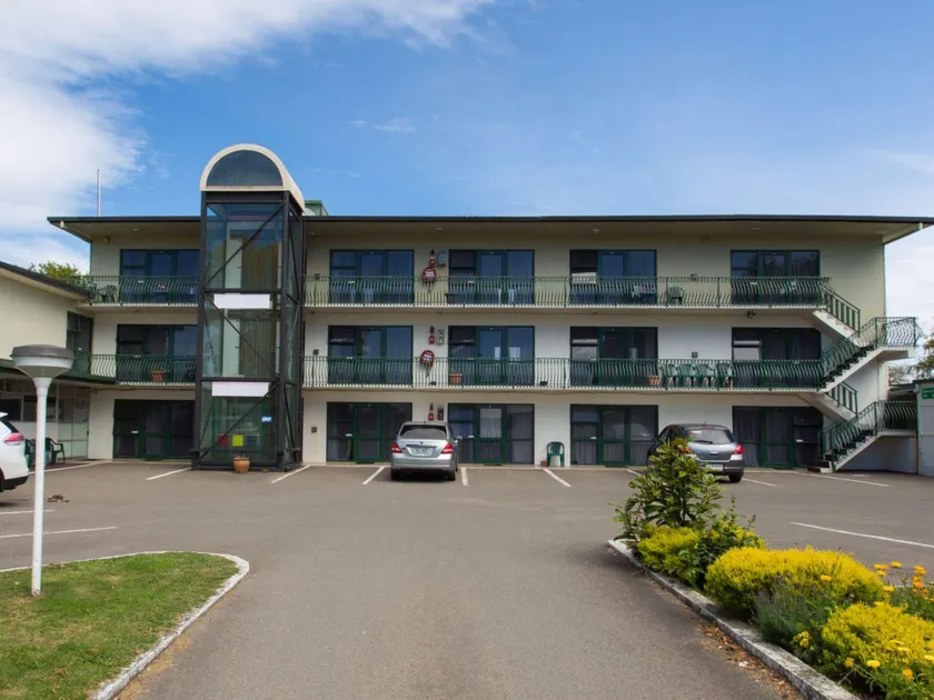 Gateway International Motel - Image 1