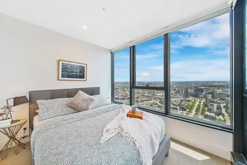 A Stylish & Modern 2BR Apartment Fantastic Views - Image 1