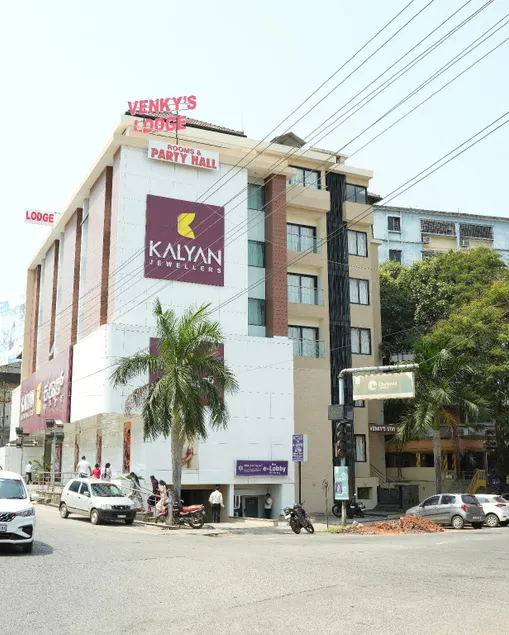 Venkys stay inn - Image 1