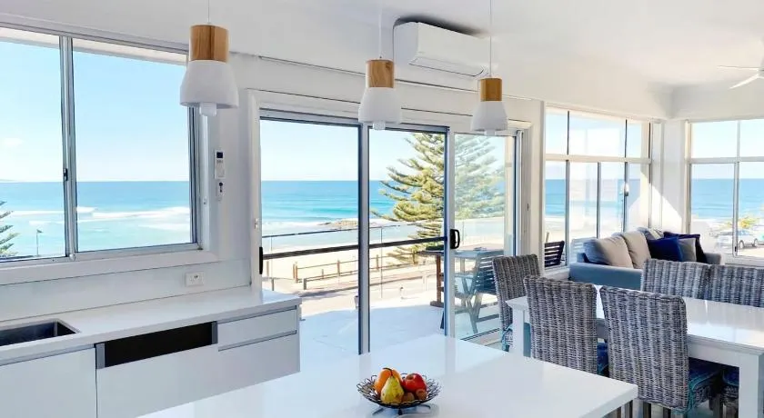 Blue Pacific Apartment 8 - Image 1