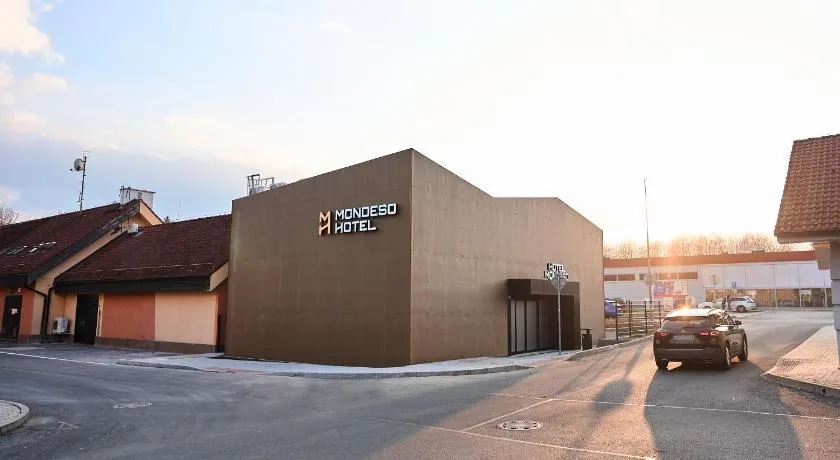 Mondeso Hotel - Image 1