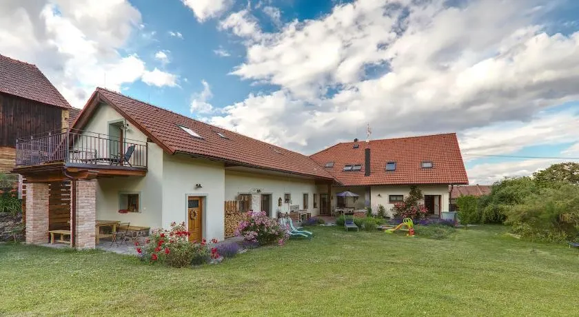 Zelený statek - Image 1