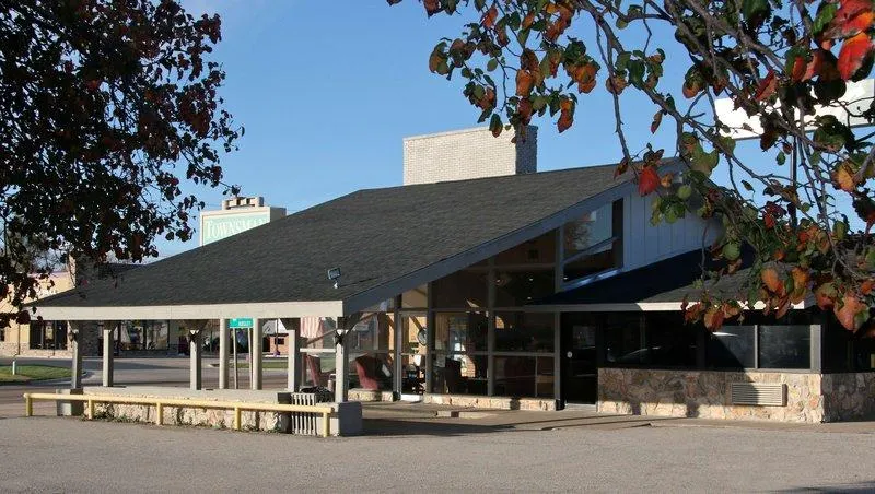 Townsman Inn Larned - Image 1