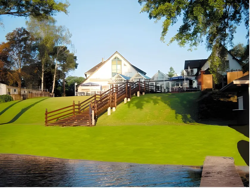Morada Hotel Am Mellensee - Image 1