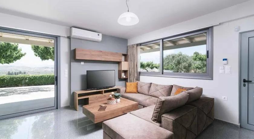 Amfithea Villas Petrokefali - Image 1