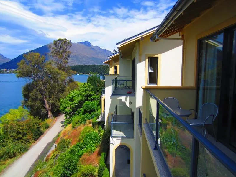 Villa Del Lago - Image 1
