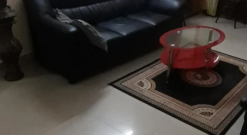 Apartment Home Stay - Image 1