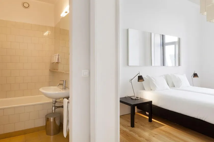 Hello Lisbon Cais do Sodre Apartments - Image 1
