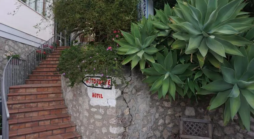 Hotel Villa Souvenir - Image 1
