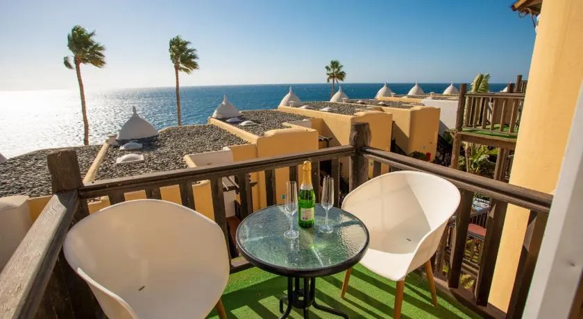 Altamar  52 with balcony&pool By CanariasGetaway - Image 1