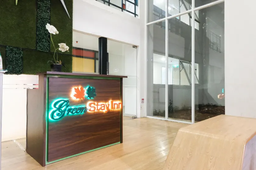 Green Stay Inn - Image 1