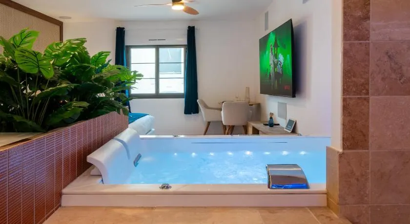 Pyrénées Signature - Suites & Spa - Image 1