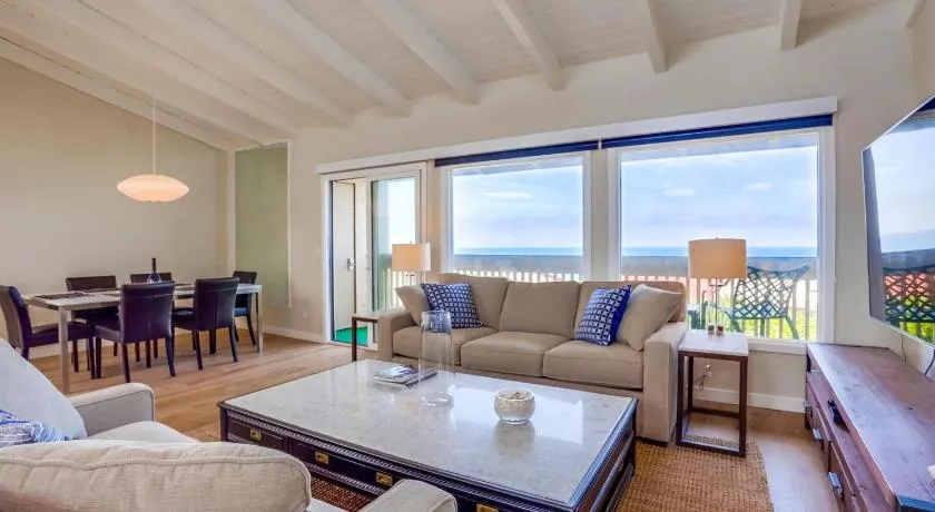 Charmant appartement en copropriété entièrement équipé avec jacuzzi et piscine chauffée | Vue mer - Image 1