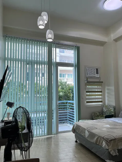 Lovely & Relaxing Studio Unit in One Madison Place - Image 1