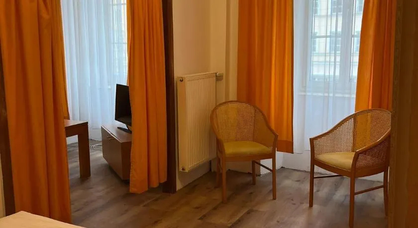 Hotel Post 12 - Image 1