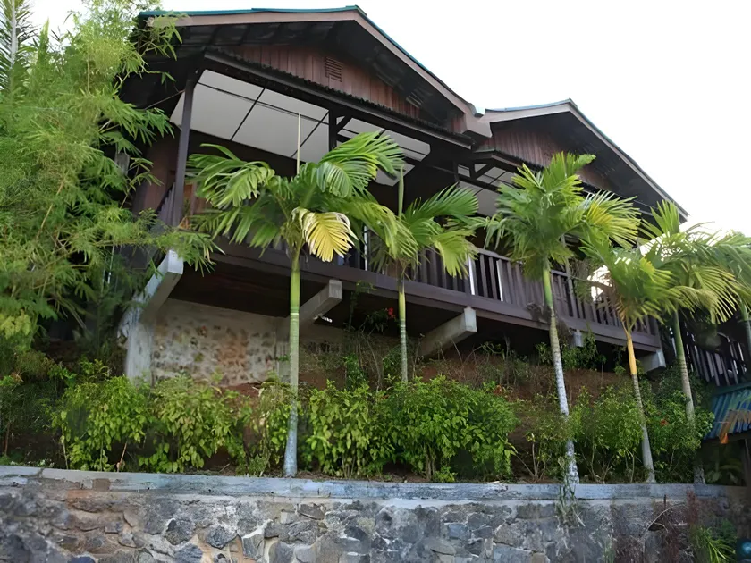 Rose Garden Resort - Image 1