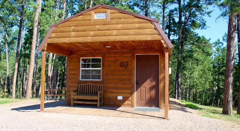 Pine Haven Lodging - Image 1