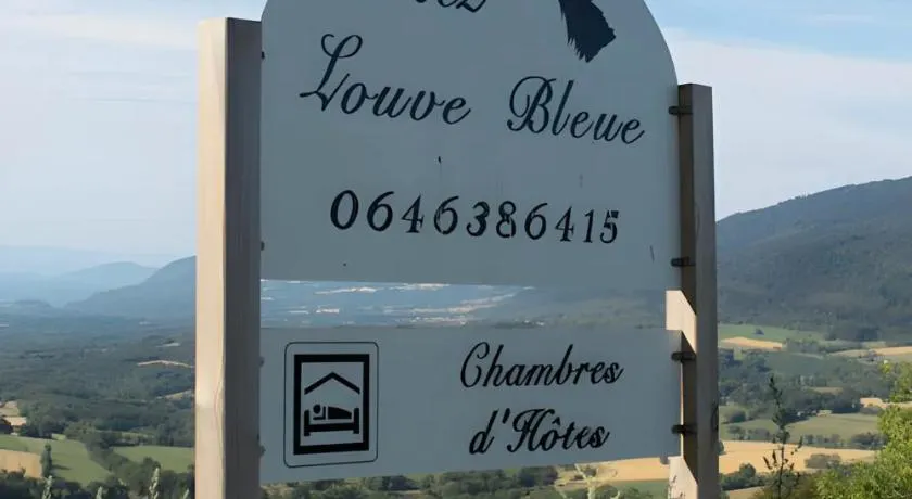 Chez Louve Bleue - Image 1