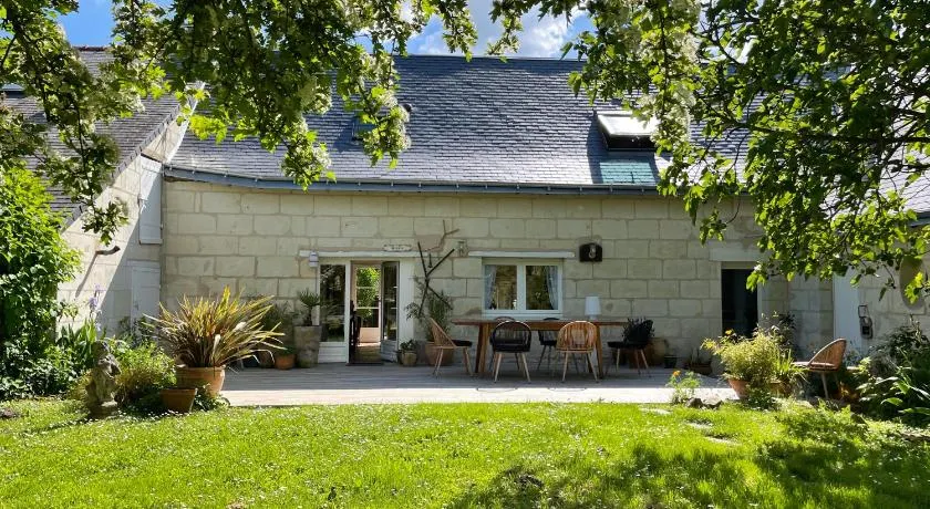 Chambres d'hôtes avec Piscine et Spa La Folière Saumur - Image 1