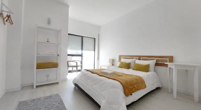 Aveiro Home - Image 1