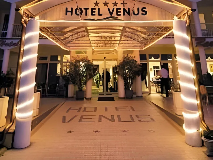 Hotel Venus - Image 1
