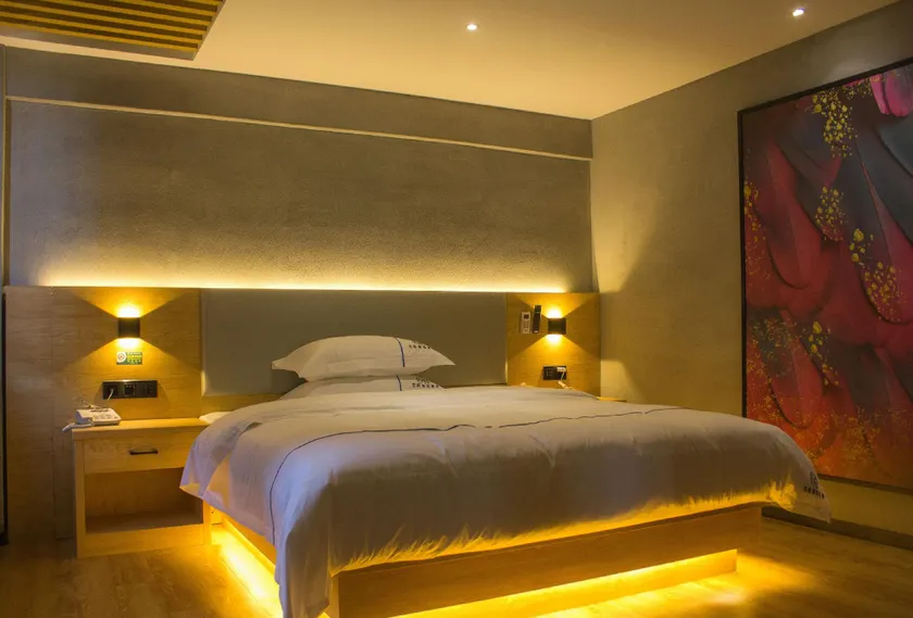 Huayue Zhixuan Hotel - Image 1